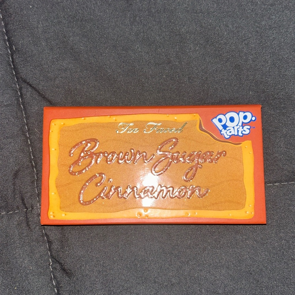 too faced brown sugar cinnamon poptart eyeshadow palette